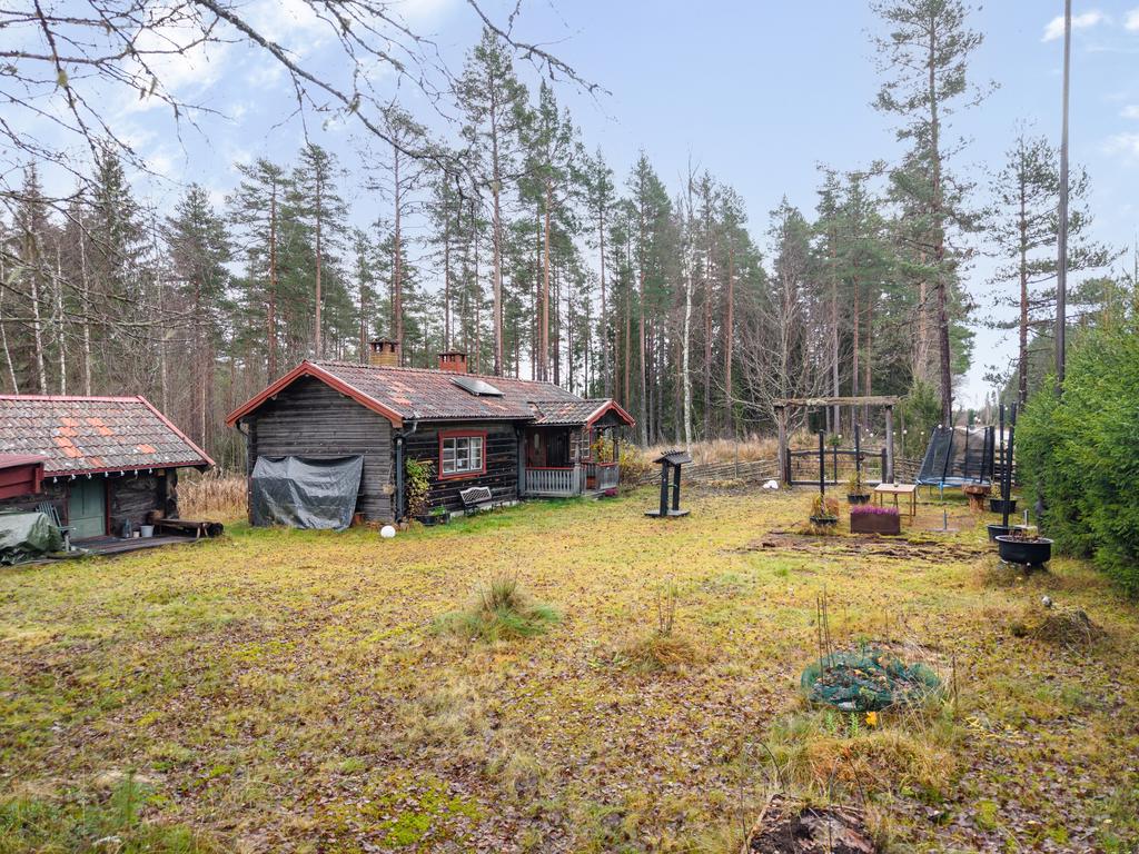 Välkommen att anmäla ditt intresse och upptäcka denna idyll!