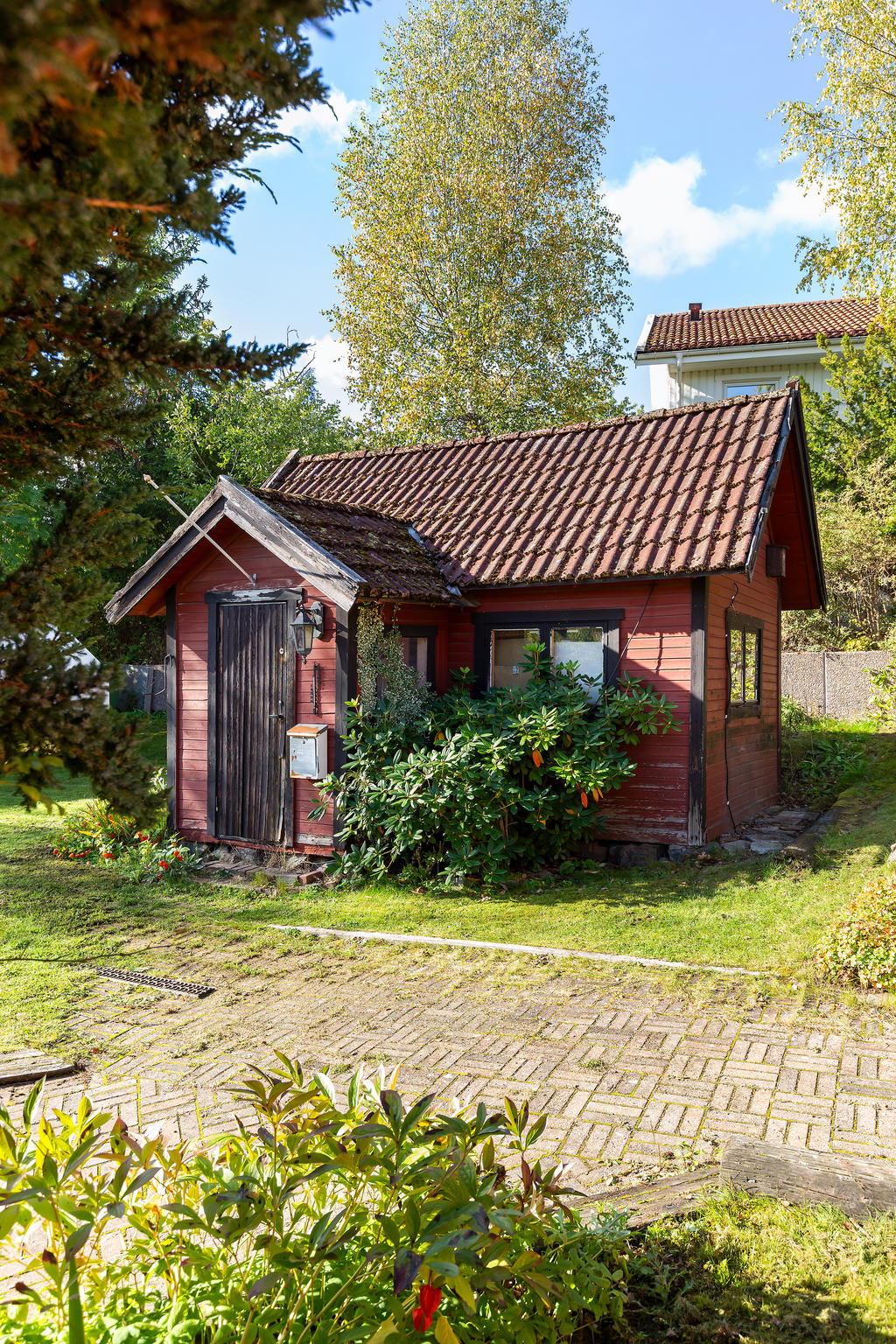 Otroligt charmigt att ha denna på tomten, ett roligt litet projekt att kunna bevara