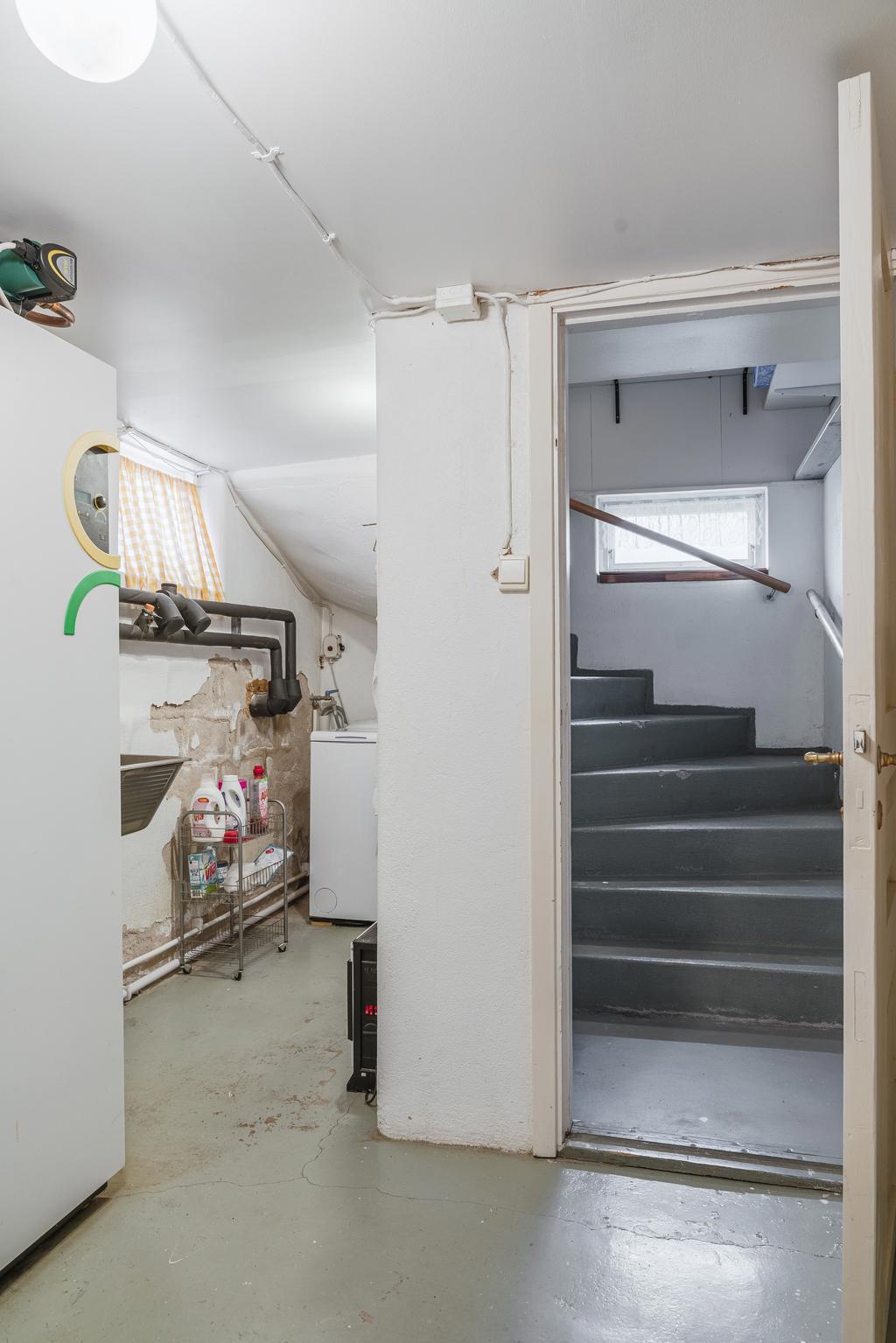 Välkommen ner till husets källare.