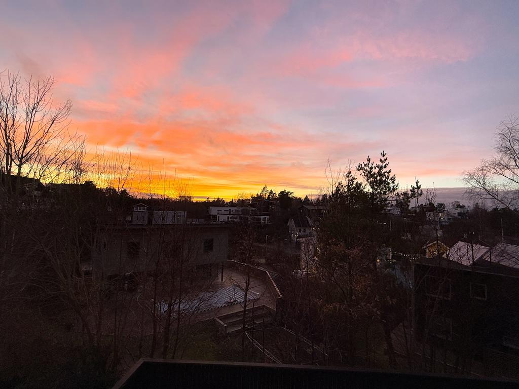 Solnedgång från terrassen på Uddvägen 28 A