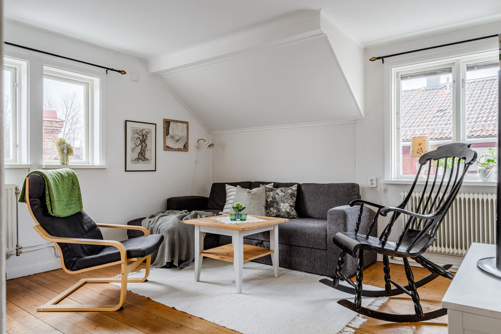 Sovrum 2 med möjlighet att vid behov dela av till två separata rum