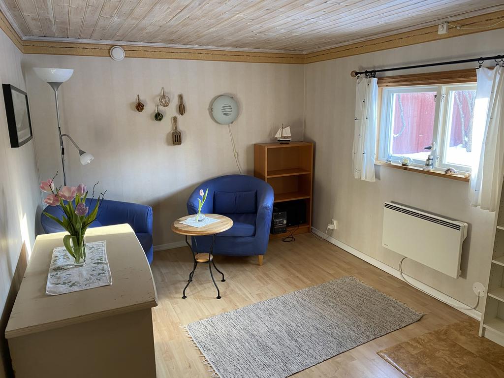 Gäststuga perfekt som kontor/gästrum eller tonårsrum 