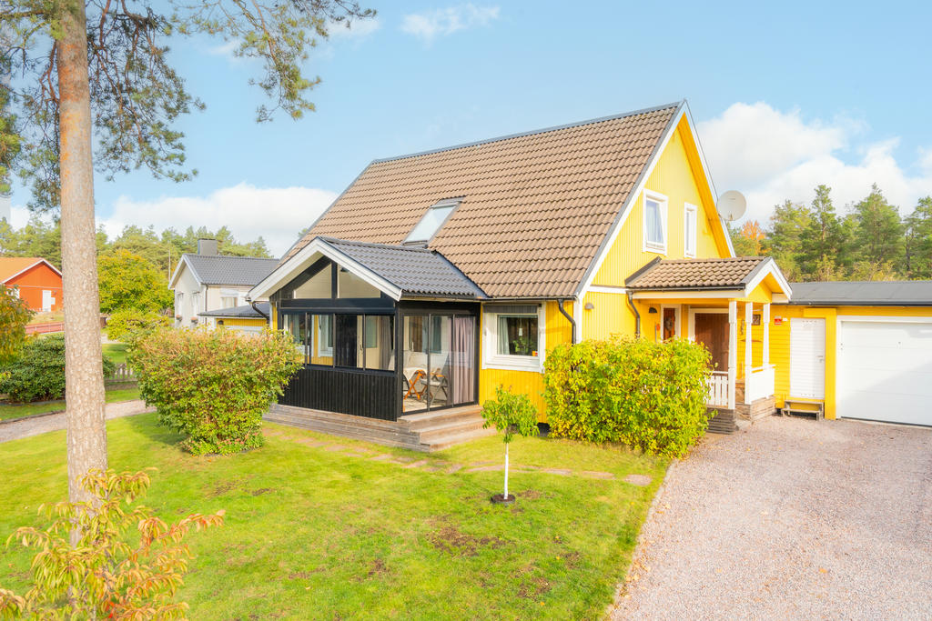 Gula huset på Segelvägen!
