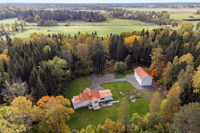 Exteriör. 