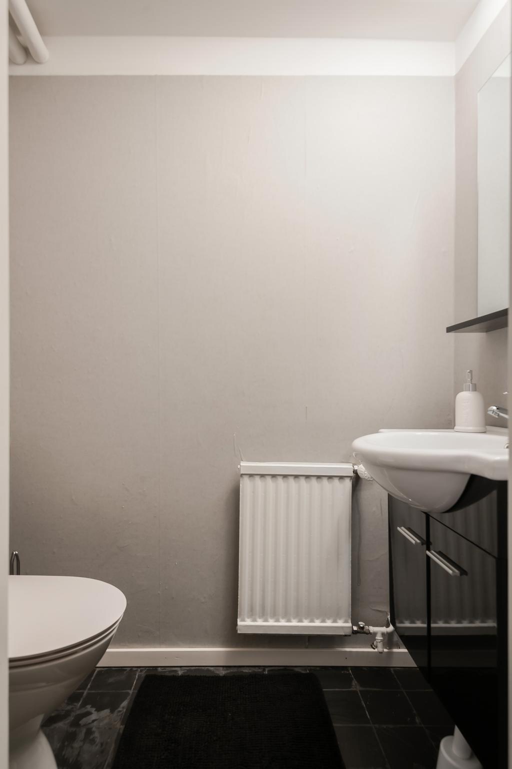 Gästtoalett på entréplan