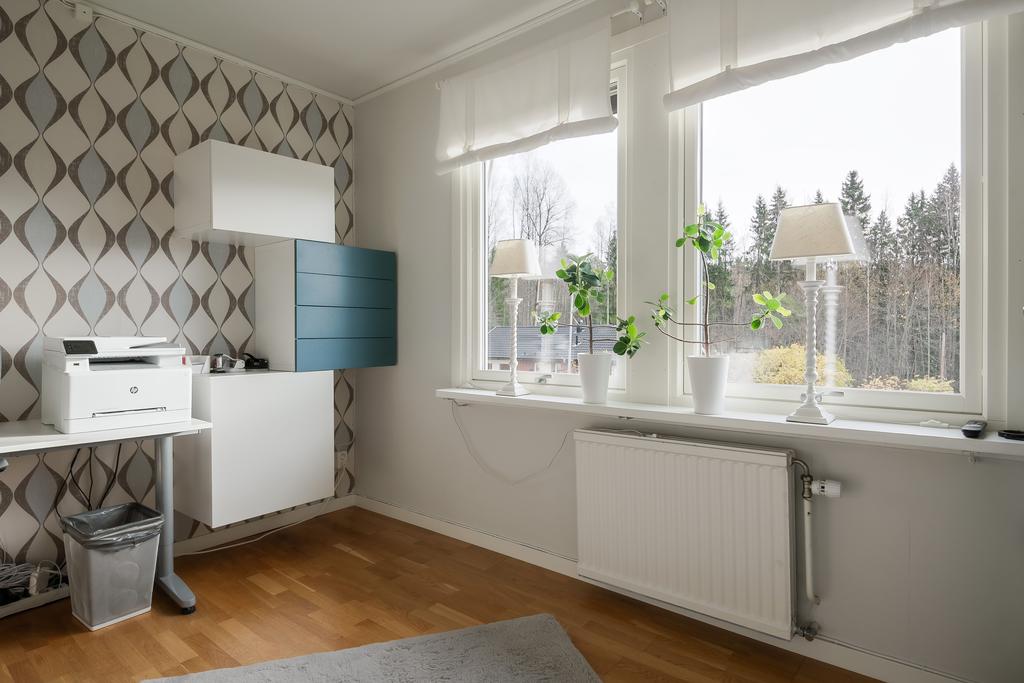 Fint ljus i sovrum 6