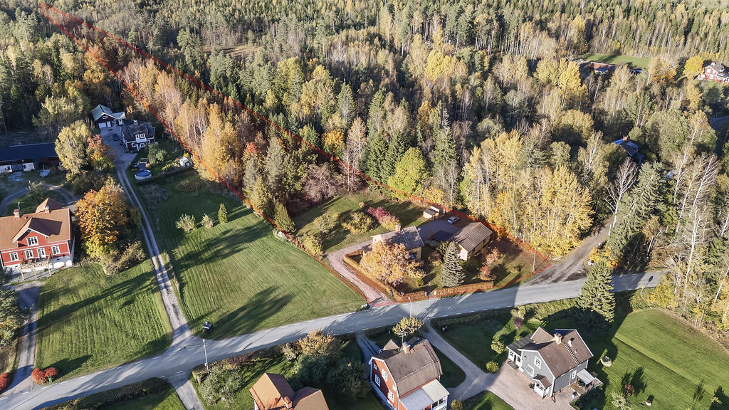 Från ovan med tomtmarkering