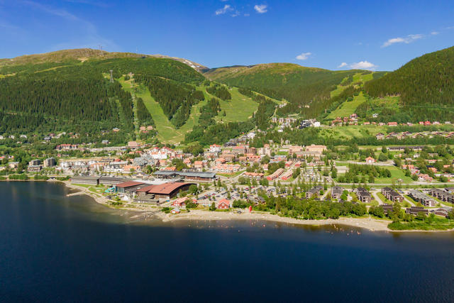 Välkommen till Åre strand med närhet till alla de aktiviteter som familjen kan tänkas önska sig under en vistelse i Åre