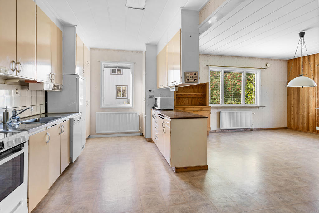 Rymligt kök med plats för stora sällskap