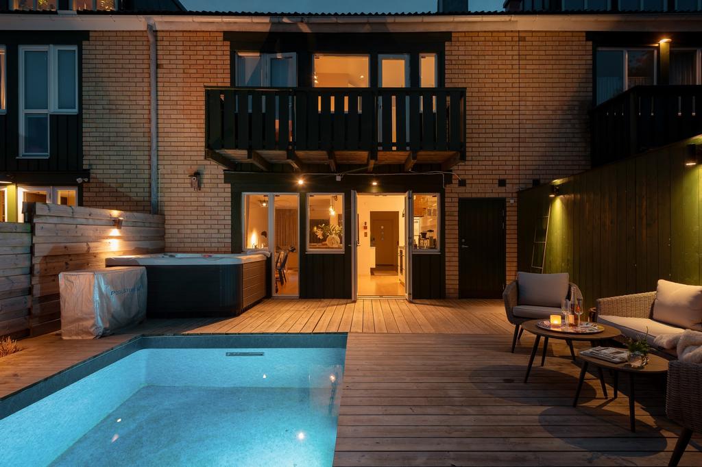 Varmt välkommen till Bovägen 38 på eftertraktade Bo Gärde i Lidingö