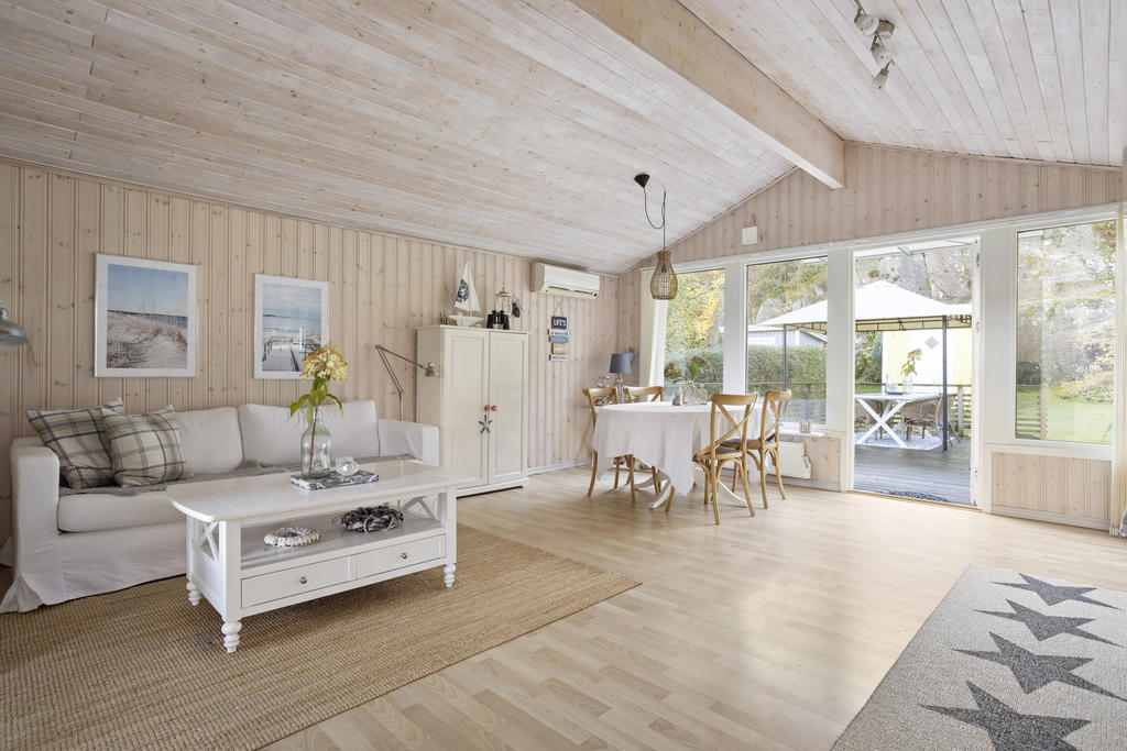 En harmonisk stuga med villakänsla