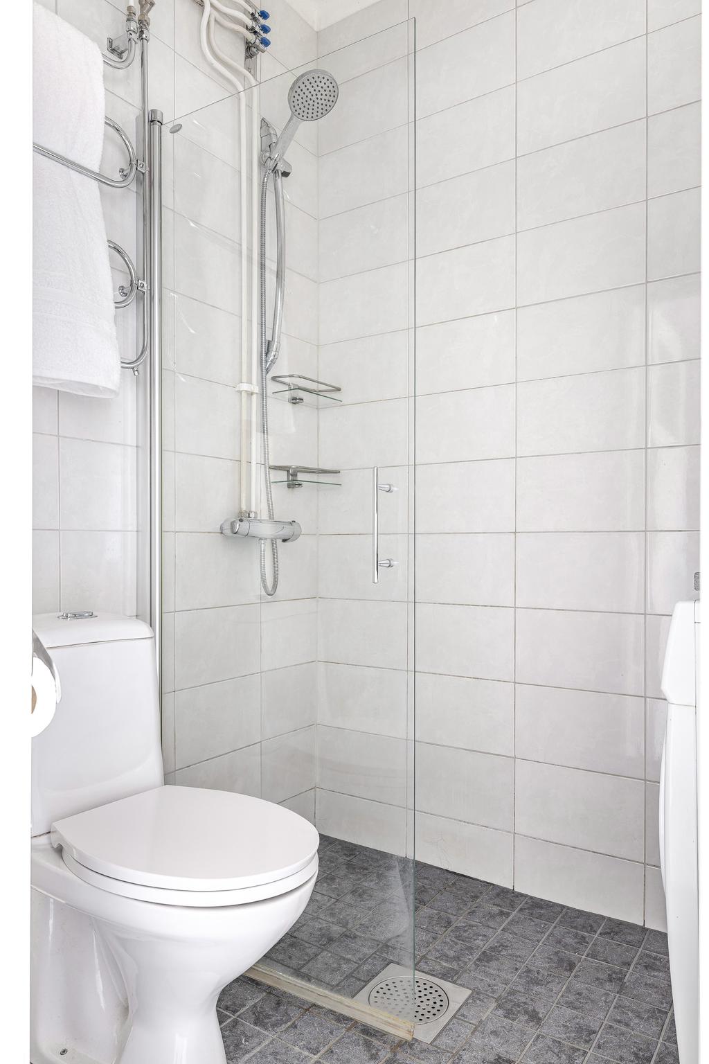 Duschrum med handdukstork