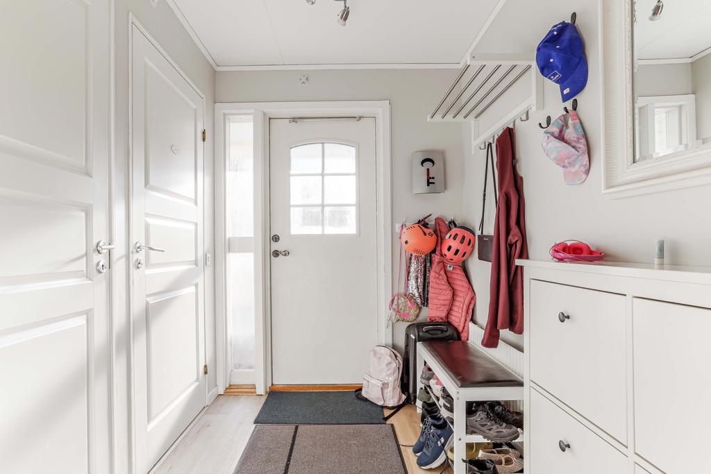 Hall mot entédörren