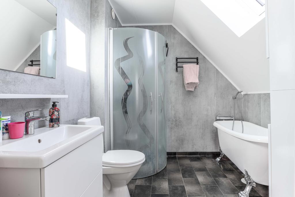 Badrum övervåningen