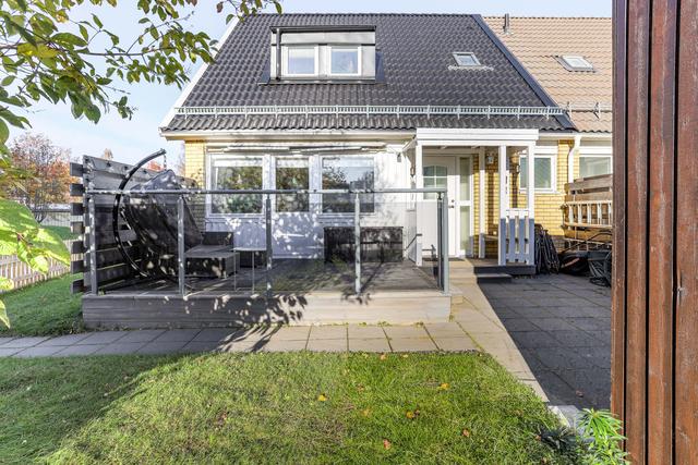 Entrésidan huset
