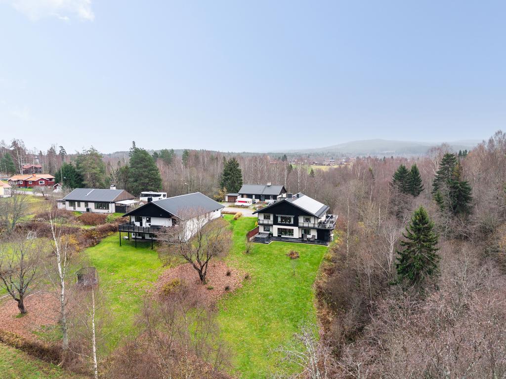 Stor trädgårdstomt