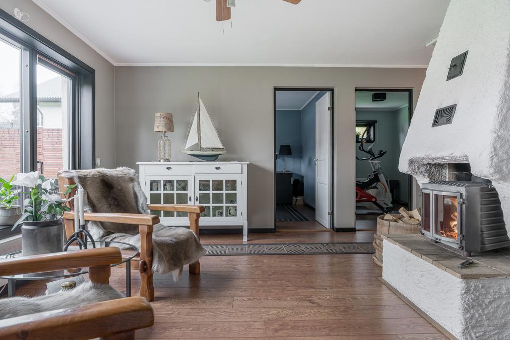 Gillestuga/allrum souterrängvåning