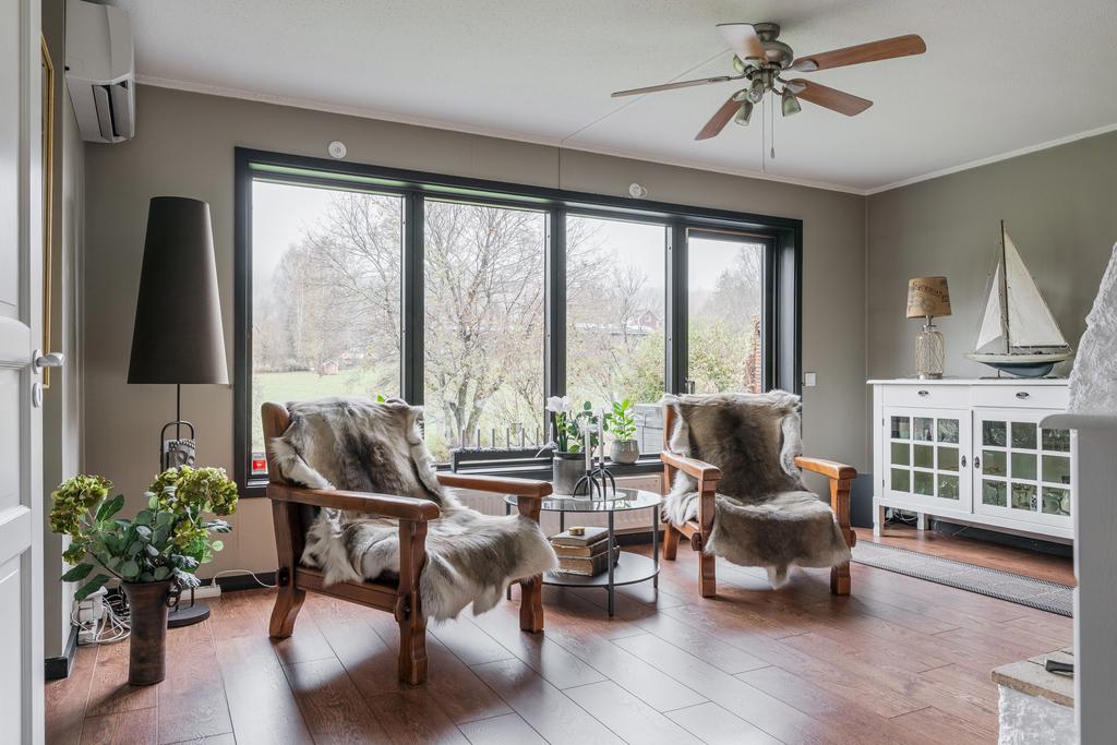 Gillestuga/allrum souterrängvåning