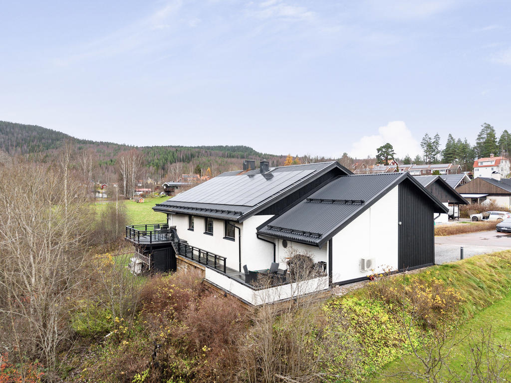 Furuvägen 10 - en rymlig souterrängvilla