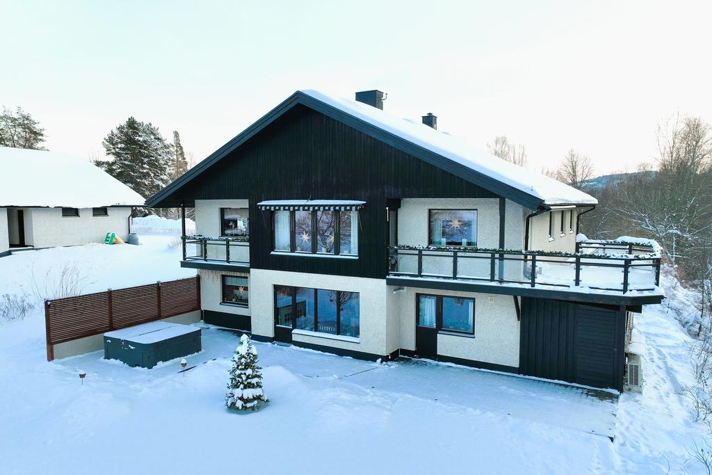 En rejäl villa i trevliga Djurmo