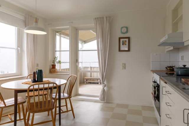 Välkommen till en lägenhet som erbjuder svårslagen vy över Åresjön och Renfjällets silhuett