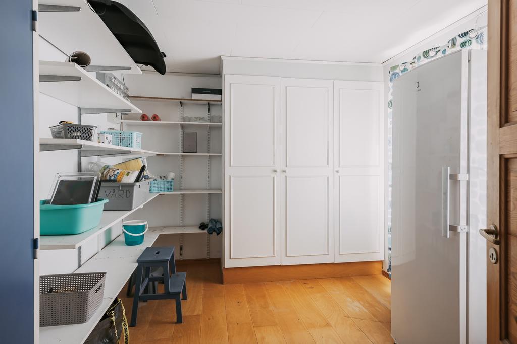 Förråd/hobbyrum i anslutning till garaget