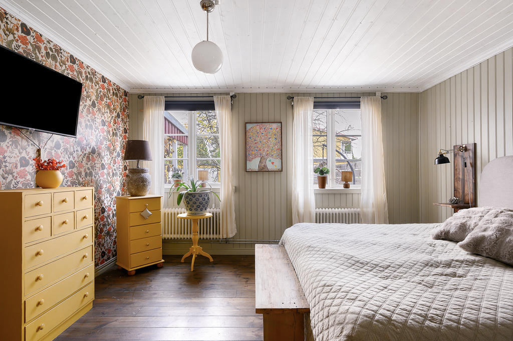 Sovrum på entréplan