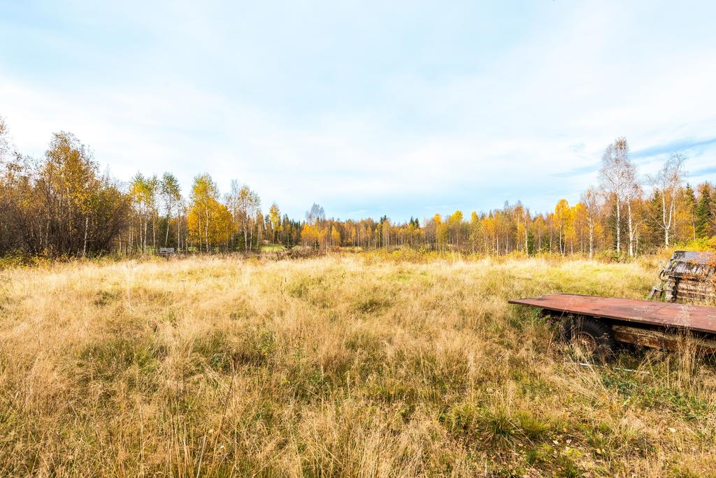 Tomt där huset tidigare stod