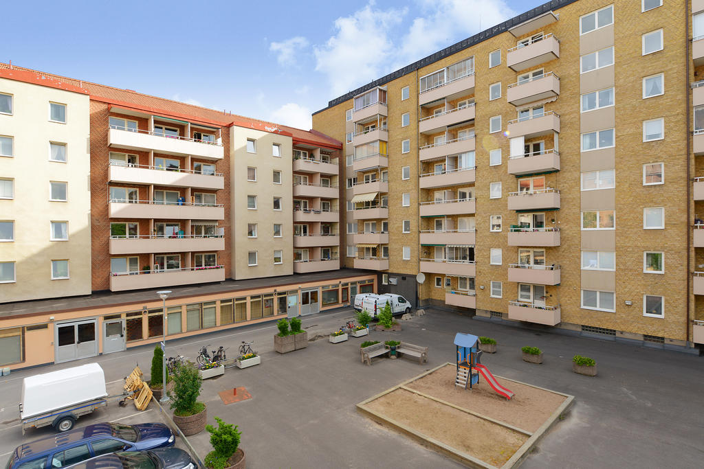 Innergård med lekplats