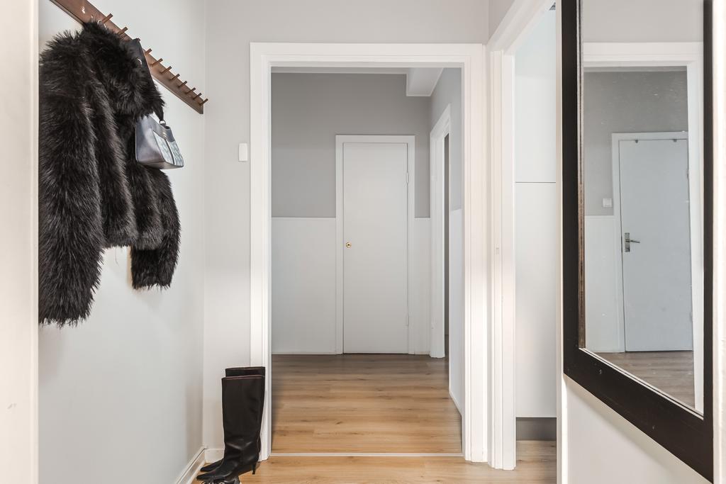 Yttre hall med upphängningsmöjligheter