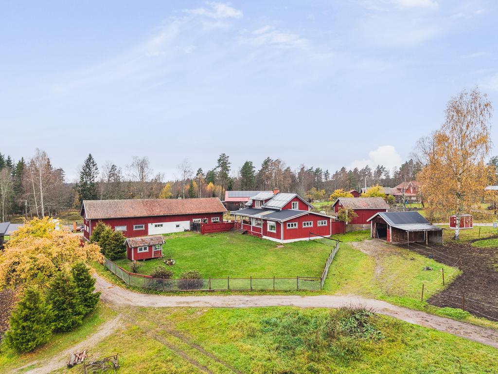 Välkommen till Granmor kyrkväg 5 i fina Vikarbyn!