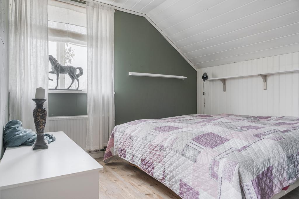 Sovrum på övre plan. 