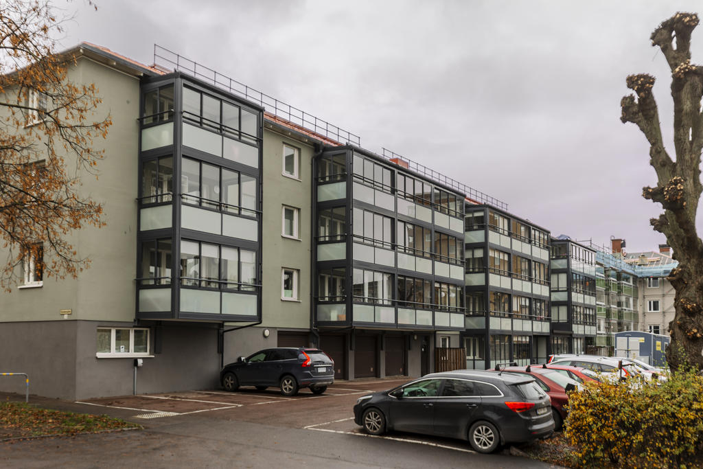 Härligt inglasade balkonger