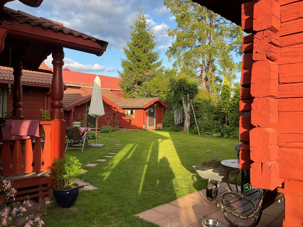 Den insynsskyddade innergården.