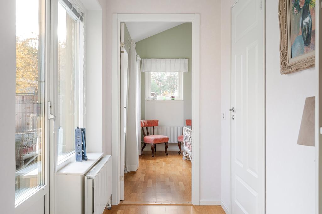 Klädkammare och badrum