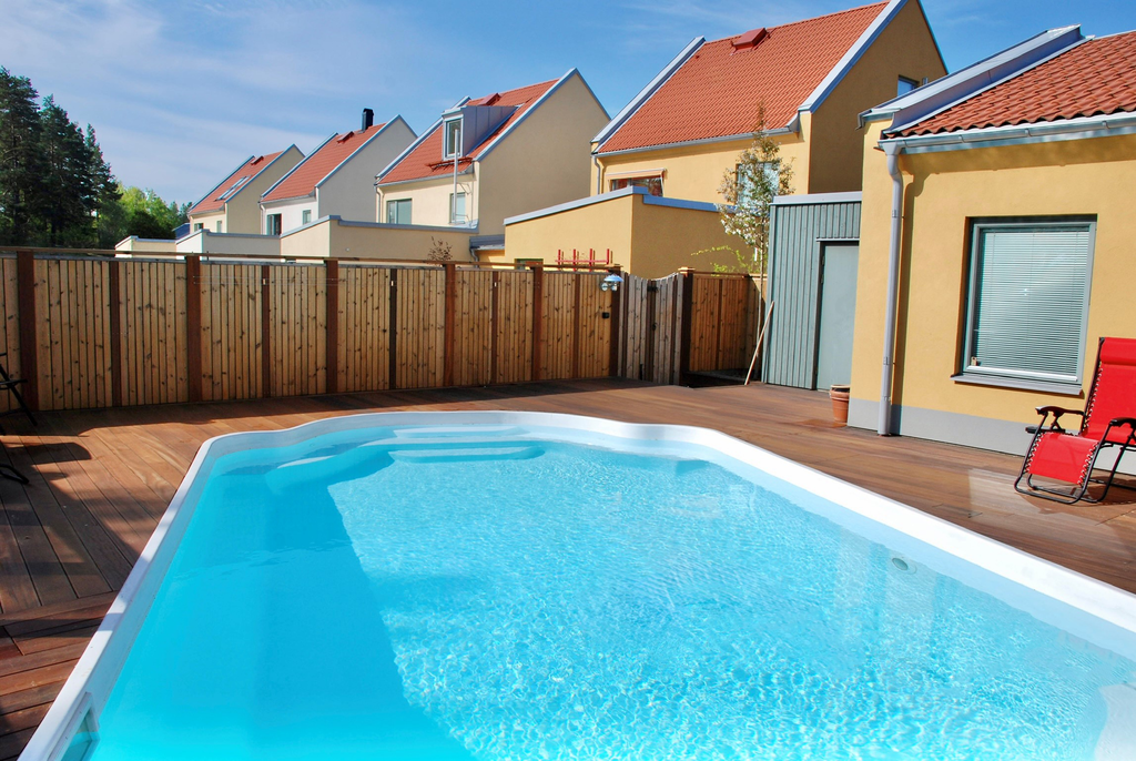 Poolområde, säljarens bild