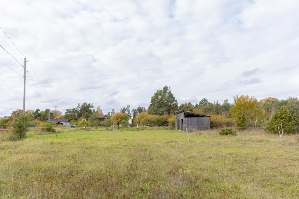 Lösdrift för häst eller får samt foderlada