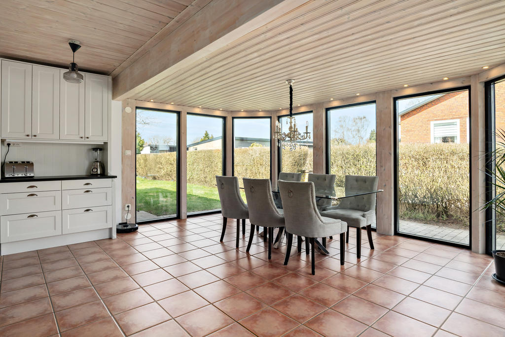 Kök med stor matplats