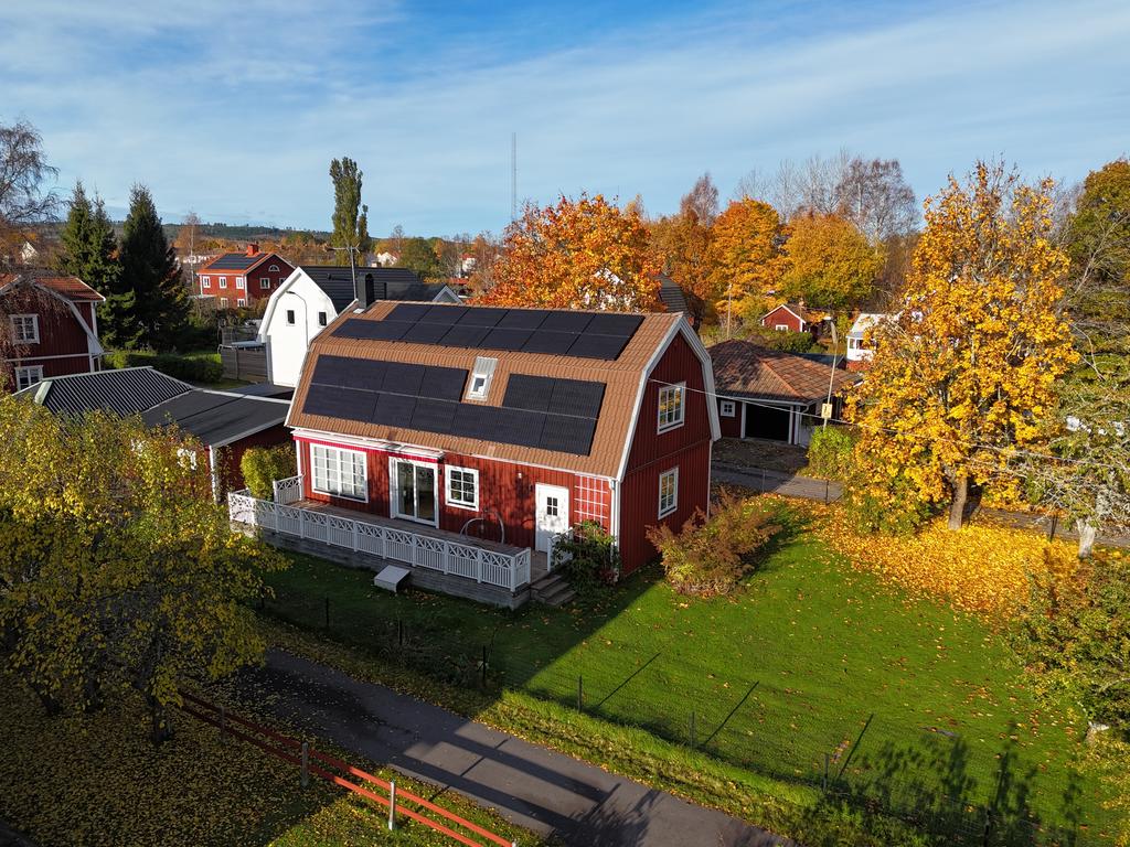 Familjevilla på stor tomt