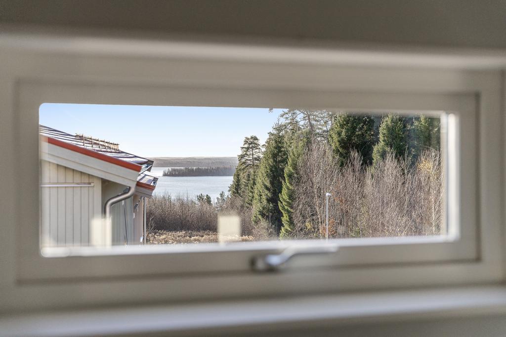 Utsikt över Bråviken från ett sovrum.