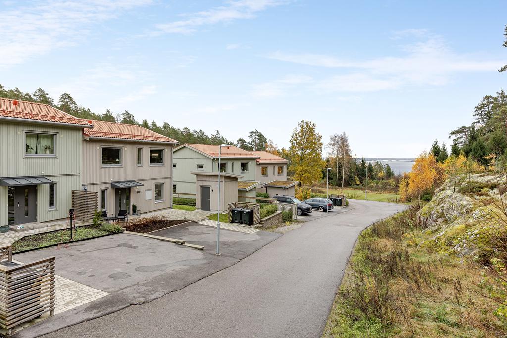 Koriandervägen 9B. Bostadsrättsförening med 18st bostäder, inflyts klara 2023.  