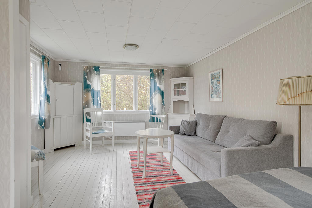 Vardagsrumdel i gäststugan, 