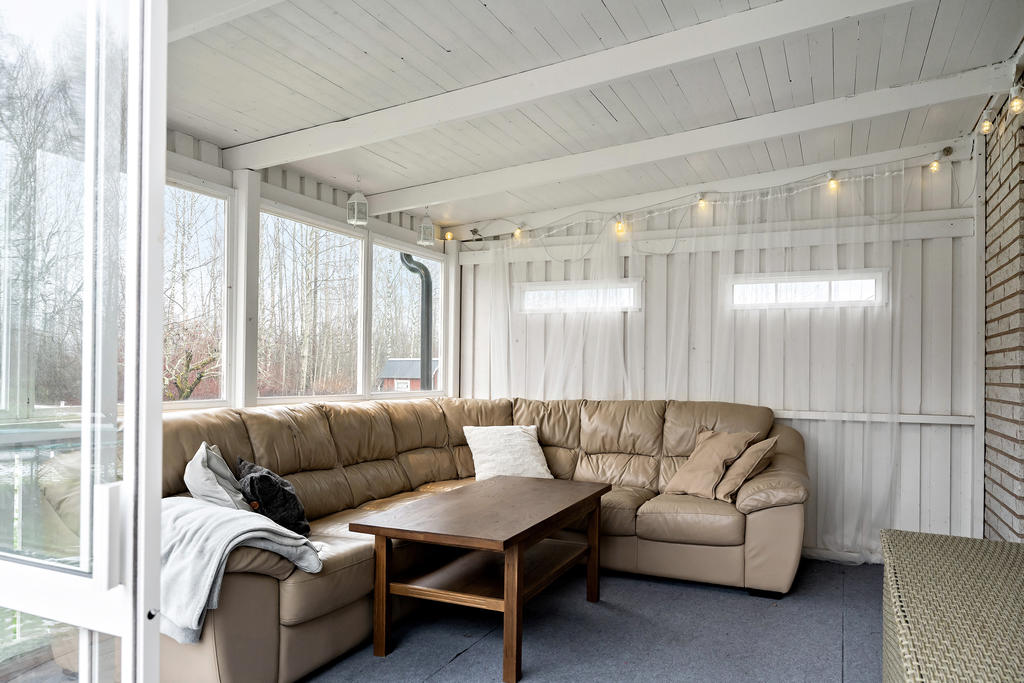 Uterum med utgång från vardagsrum