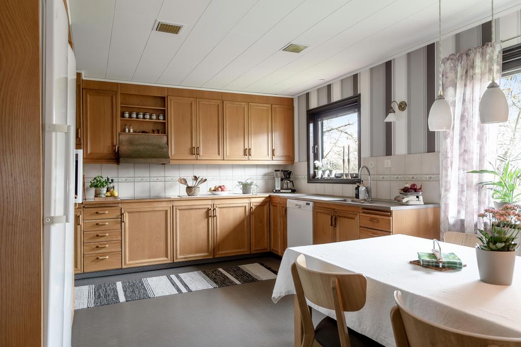 Stort bra arbetskök.