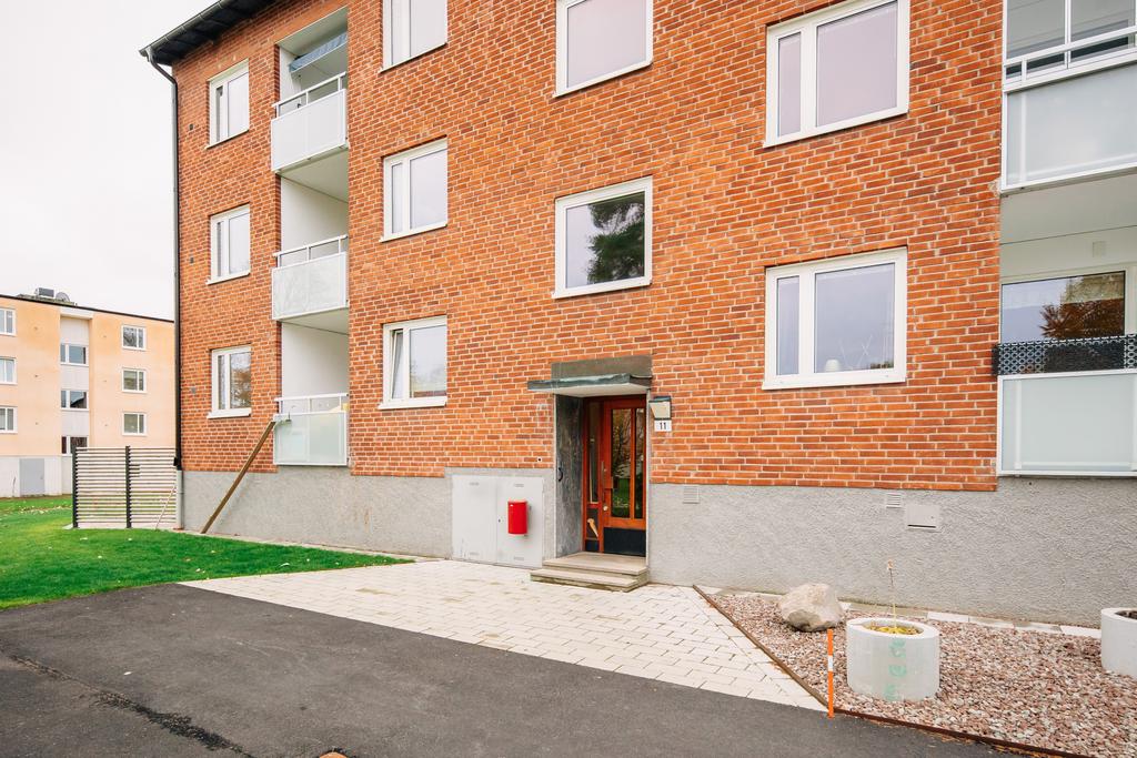 Välkommen in, en trappa upp!