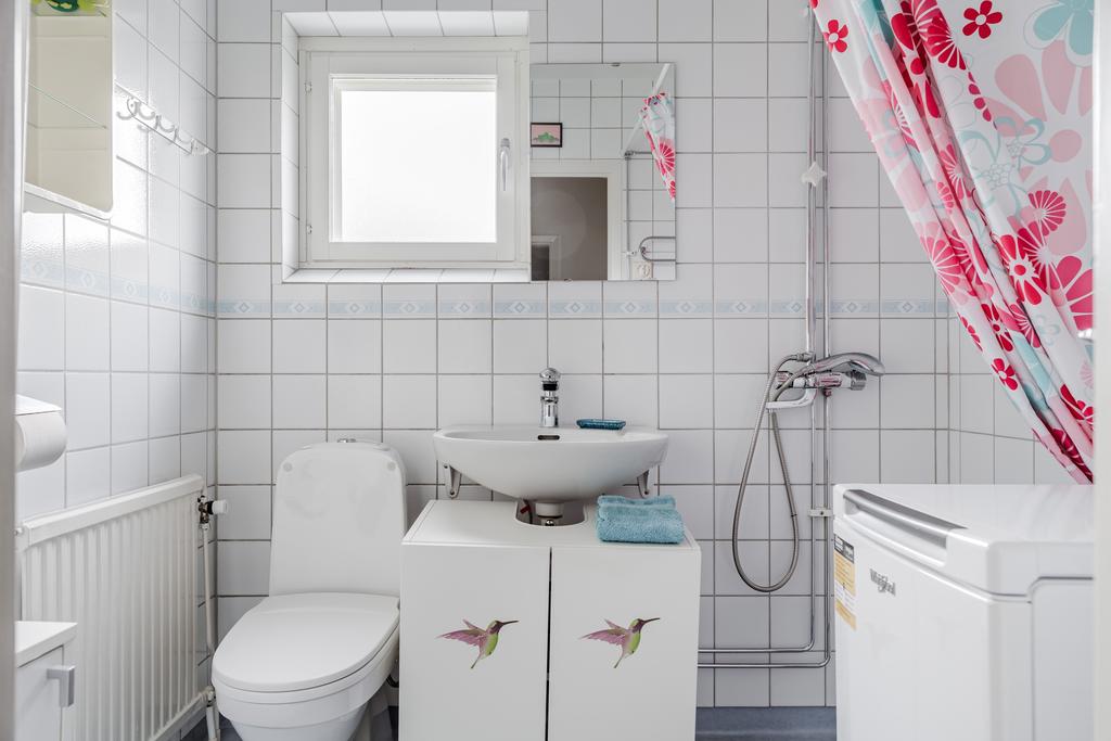 Fönsterförsett badrum