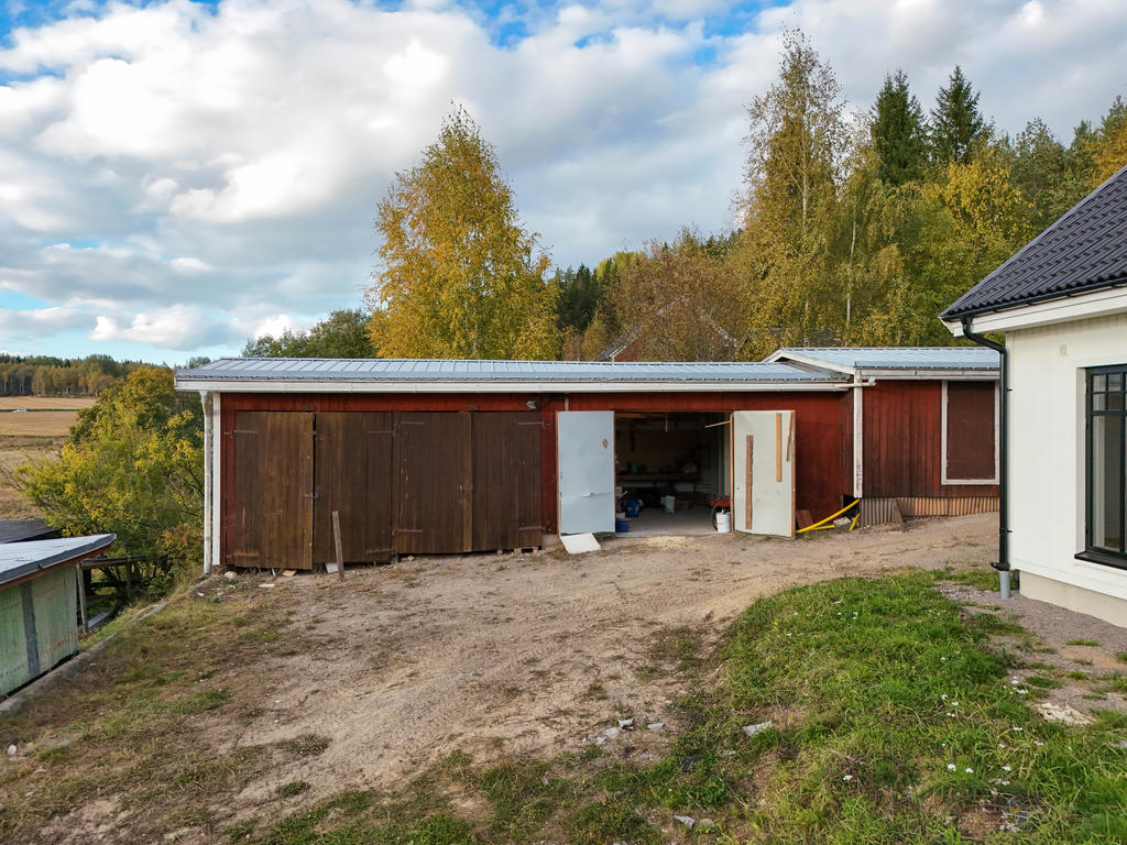Garage / Förrådsutrymmen 