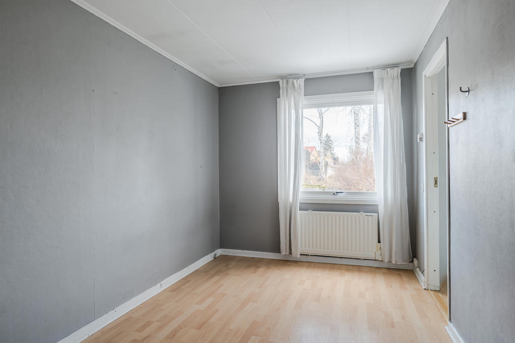 Sovrum 2, Entréplan