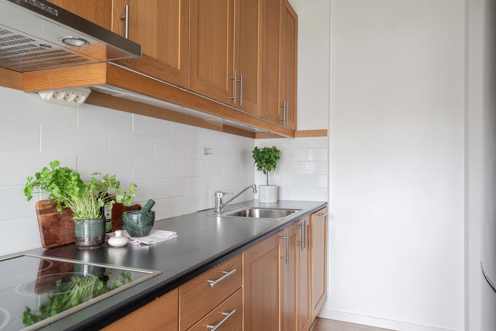 Bra arbetsyta och förvaring