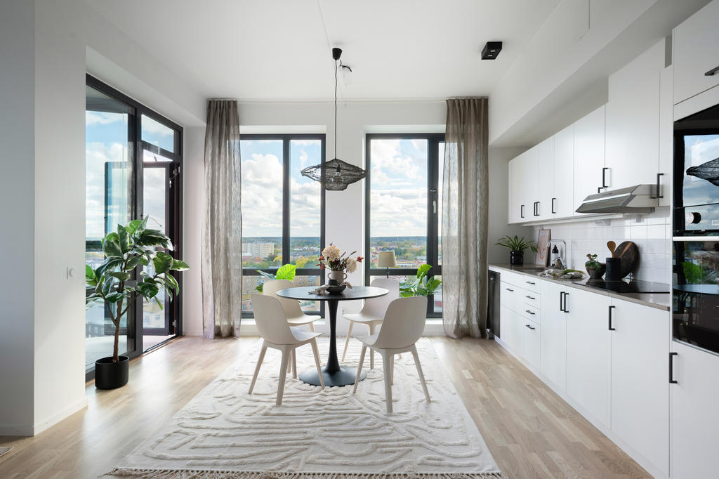 Exempelbild från visningslägenhet i huset, 3:a om 77 kvm.